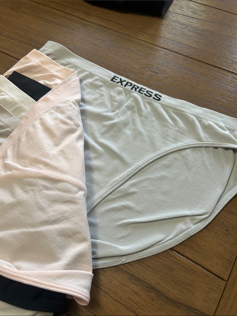 Express Women's Bikini Briefs - super soft and smooth - NWOT - Picture 6 of 7